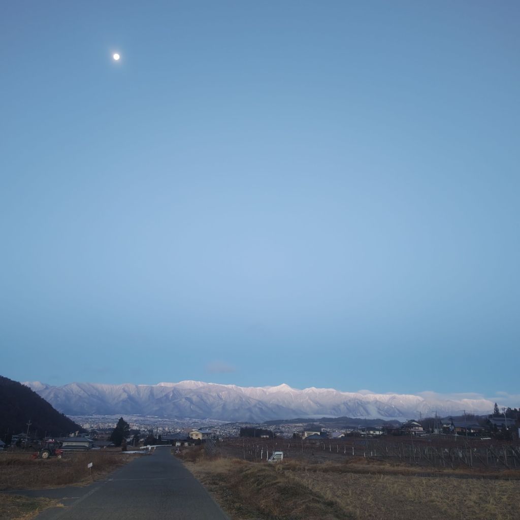 写真で学ぶ仏教〜ふと、出勤前に仕事場での人間関係の疲れに襲われ、出勤が嫌になった時〜