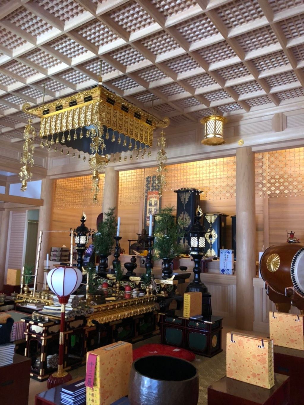 写真で学ぶ仏教〜会社や家庭では味わえない非日常を経験して、背筋を伸ばす体験をして、人生を楽しみませんか？〜